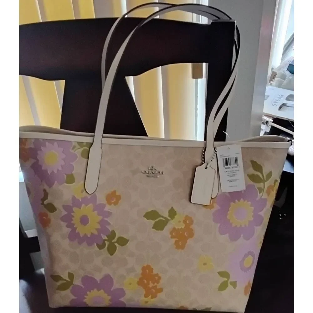 NWT~COACH CBG71 City Tote Bag in Signature Canvas with Floral Print~$490 Retail